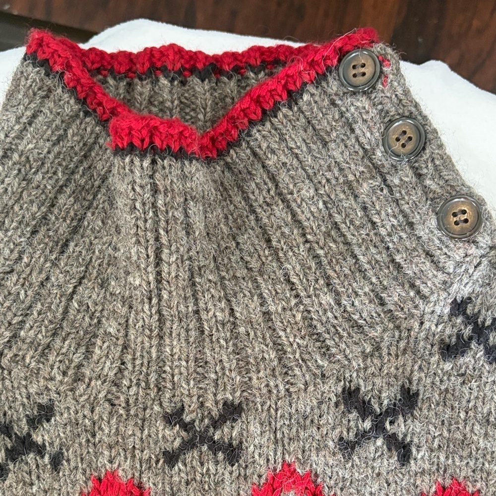 Don Thomas Sporthaus Men's Turtleneck Sweater in Gray and Red Pattern - Picture 2 of 6